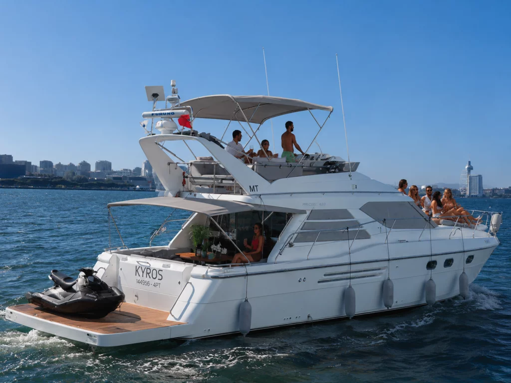 Louez le Princess 500 avec LXYacht pour une croisière d'exception. Luxe, confort et performances marines réunis sur ce yacht iconique. Réservez votre expérience dès maintenant.